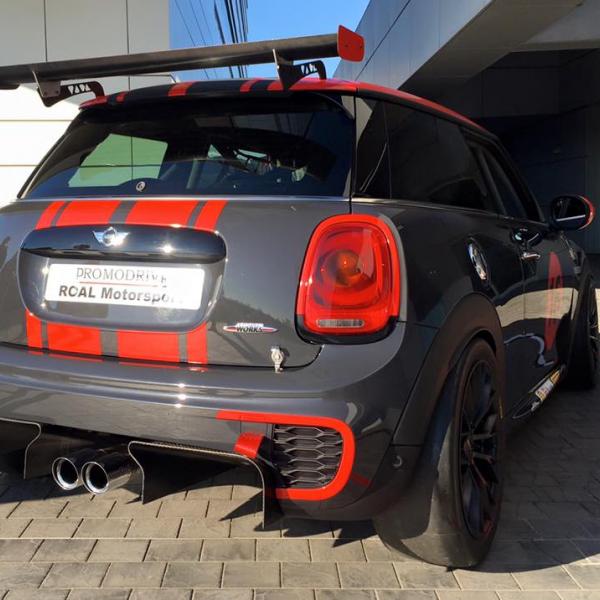 Mini John Cooper Works Challenge - Rear wing and diffuser